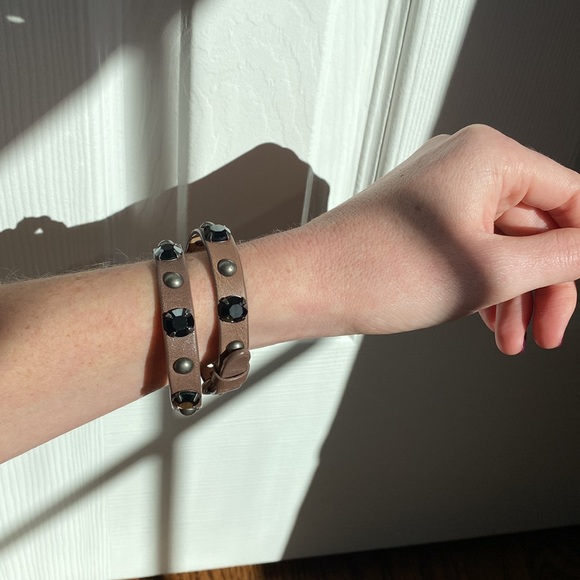Wrap bracelet beautiful brown and studded adjustable - Picture 1 of 9